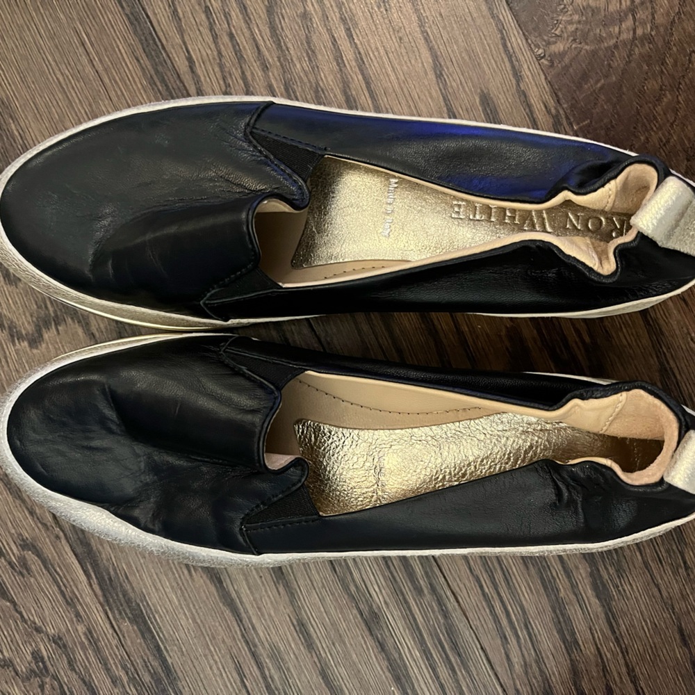 Ron White flats